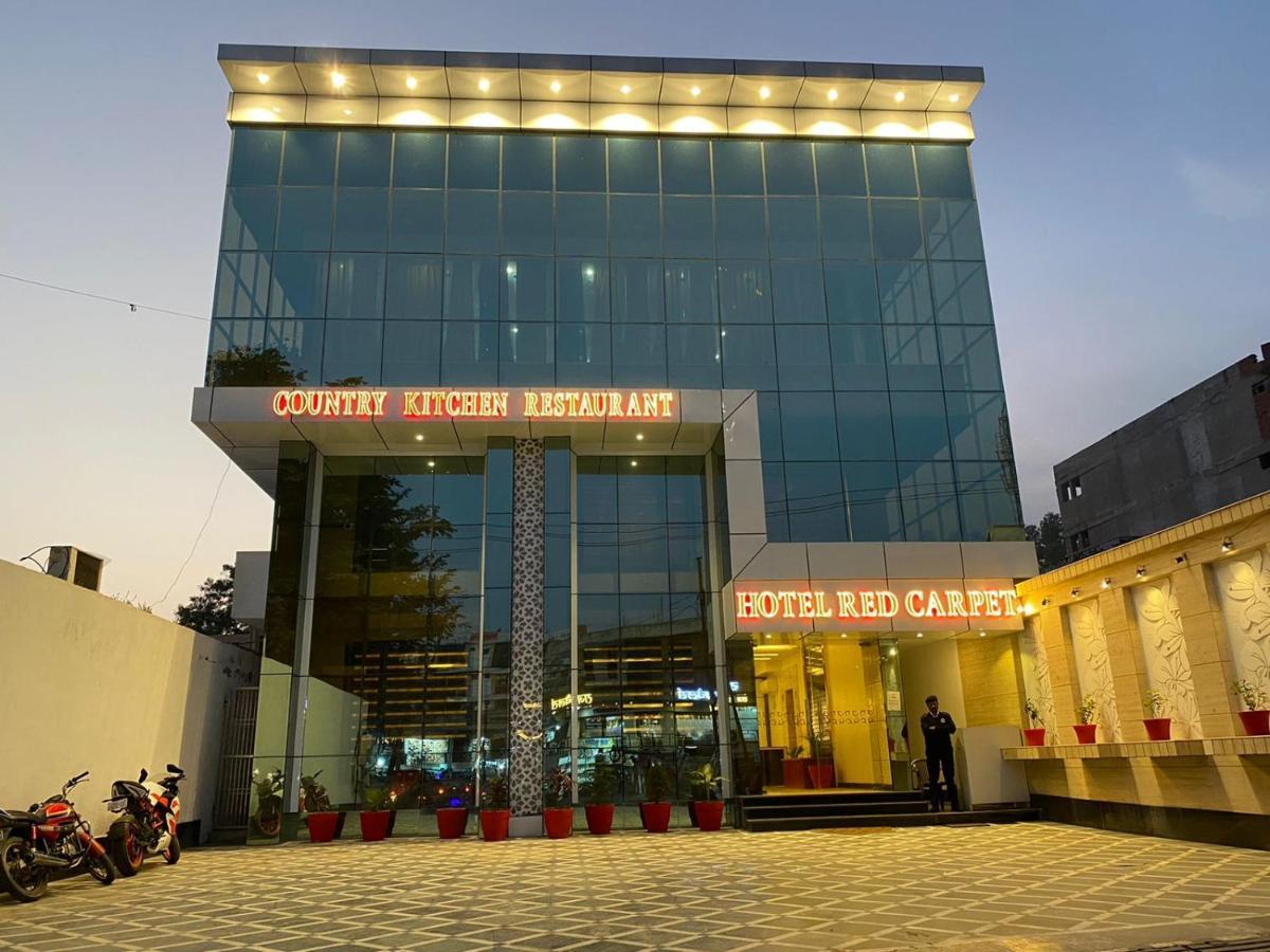 Hotel Sahib'S Red Carpet - The Family & Corporate Hotel อัครา ภายนอก รูปภาพ